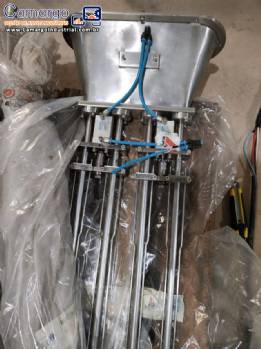 Sistema dosador com rosca para sach�s p�s e servo motor para Systempack SP 400