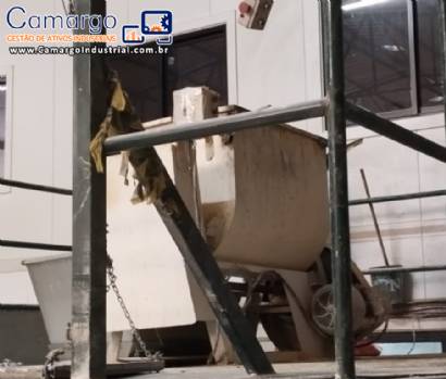 Misturador de p�s basculante 150 kg