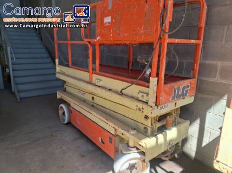 Plataforma tipo tesoura elevat�ria pantogr�fica JLG