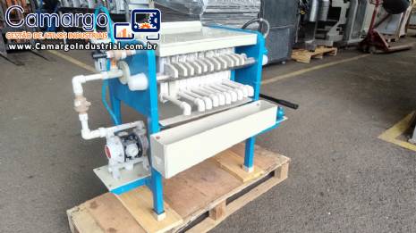 Filtro prensa com 10 placas de 250 x 250 mm Master Pump