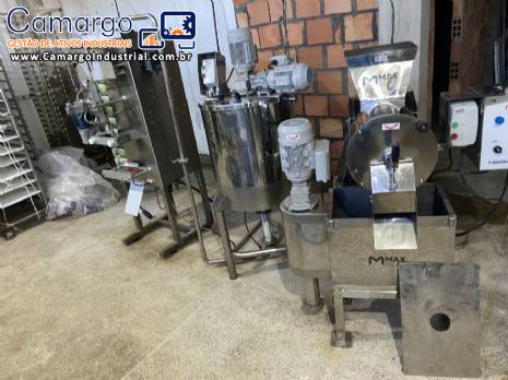 Despolpadeira tanque embaladora Max Machine 1000 polpas de frutas / hora