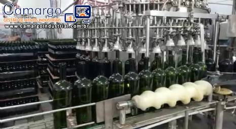 Envasadora � v�cuo 40 bicos com rolhadora Velluto Rebelo