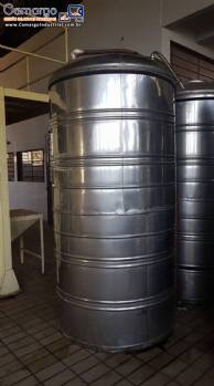 Tanque em a�o inox 2.000 L Sakura