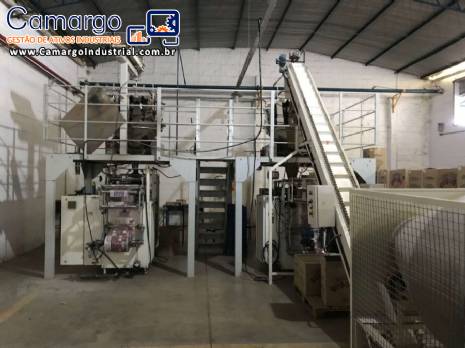 Embaladora autom�tica vertical multicabe�as Indumak