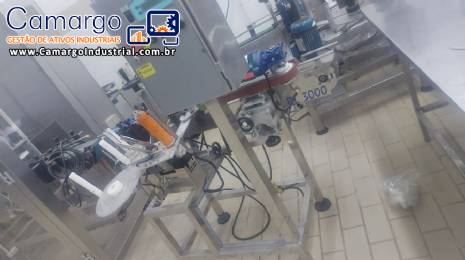 Rotuladora autom�tica para potes frascos cil�ndricos Maqmundi