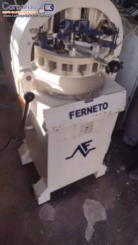 Divisora boleadora semi autom�tica Ferneto
