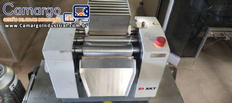 Tri cilindro refinador moinho de rolos equipamento laboratrio de bancada Exakt